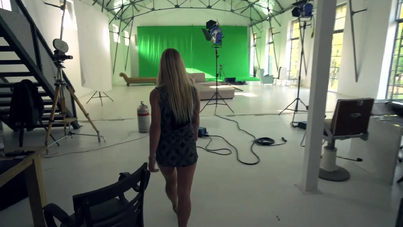 MorePOV Nikky Thorne Location Scouting Goes Wild XXX